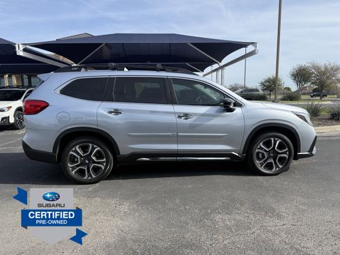 Used 2025 Subaru Ascent Touring w/ Popular Package #2 AWD/4WD image 8