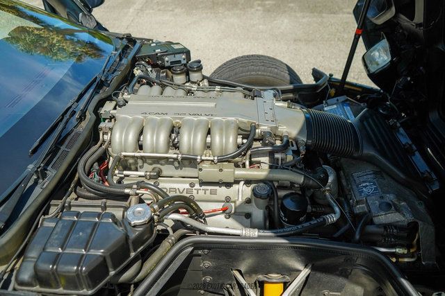 Used 1990 Chevrolet Corvette ZR-1 RWD image 29