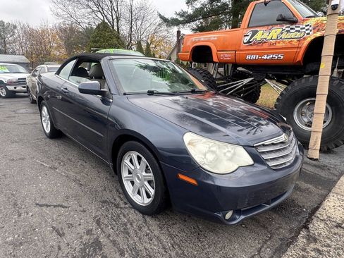 Used 2008 Chrysler Sebring Touring w/ Special Touring Group image 2