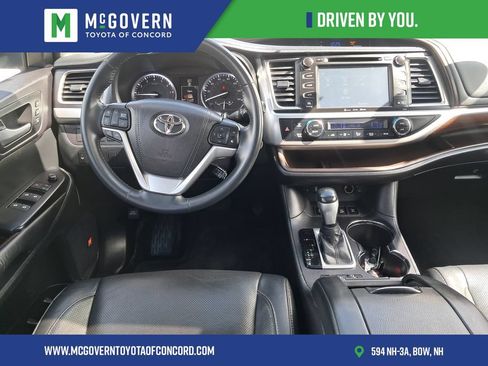 Used 2016 Toyota Highlander Limited AWD/4WD image 21