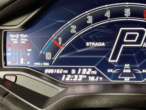 Used 2023 Lamborghini Huracan Tecnica RWD image 17
