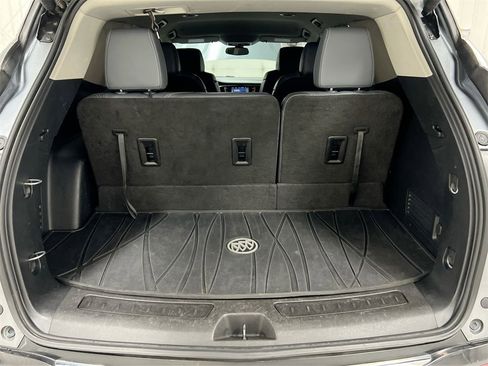 Used 2020 Buick Enclave Essence image 23