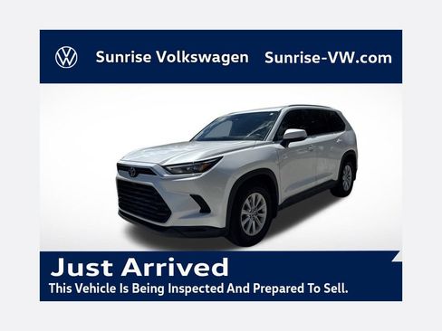 Used 2026 Toyota Grand Highlander AWD Hybrid image 1