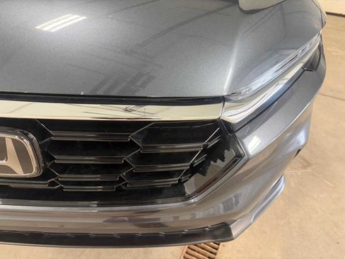 Used 2024 Honda CR-V EX-L image 5