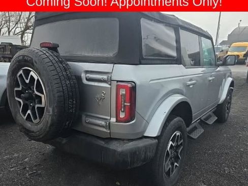 Used 2022 Ford Bronco Outer Banks image 2