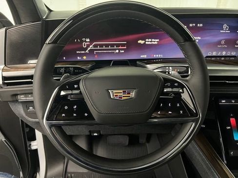 New 2026 Cadillac Escalade ESV Platinum Sport w/ LPO, ONYX Package AWD/4WD image 15