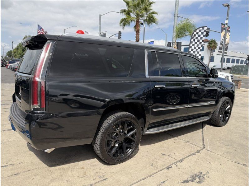 Used 2016 Cadillac Escalade ESV Luxury AWD/4WD image 61