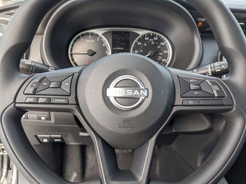 Certified 2025 Nissan Kicks Play S FWD image 37