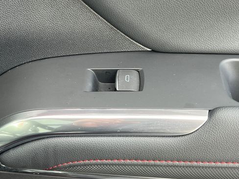 Certified 2024 Chevrolet Traverse RS w/ LPO, Floor Liner Package image 22