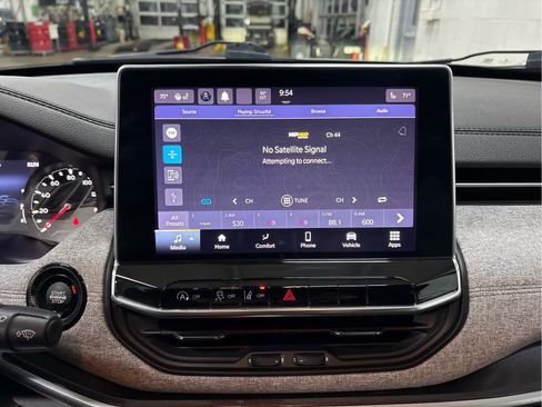 Used 2022 Jeep Compass Latitude image 17