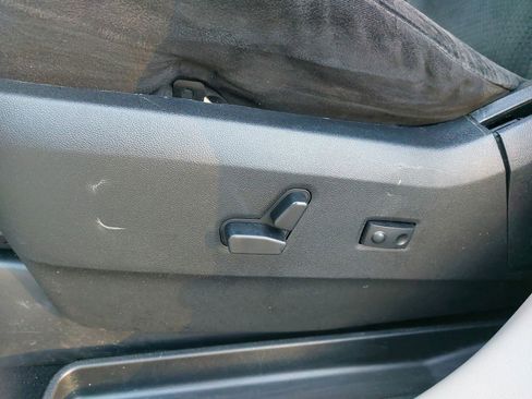 Used 2014 Dodge Grand Caravan SXT w/ Rear Park Assist Package image 31