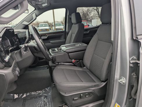 Used 2025 Chevrolet Silverado 1500 LT image 25