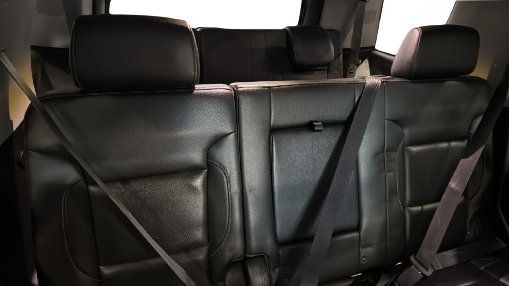 Used 2018 GMC Yukon SLT w/ Open Road Package AWD/4WD image 15