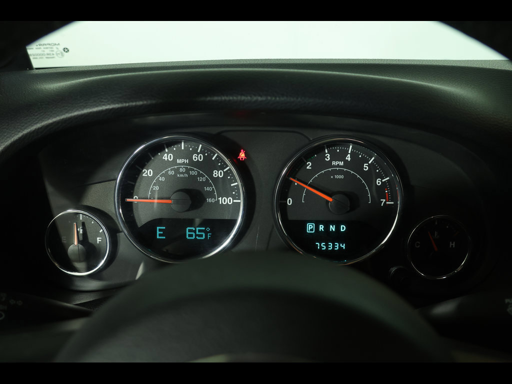 Used 2013 Jeep Wrangler Sport AWD/4WD image 15