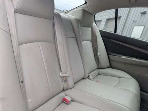 Used 2011 INFINITI G37 x image 10