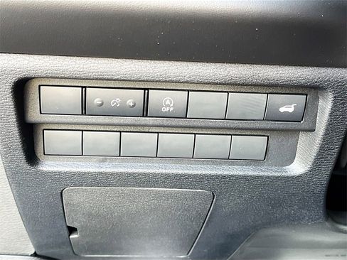 New 2026 Mitsubishi Outlander SEL image 9