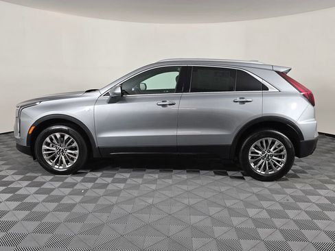 Used 2024 Cadillac XT4 Premium Luxury image 6