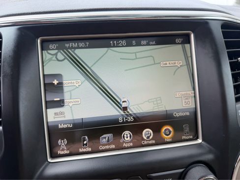 Used 2017 Jeep Grand Cherokee Overland w/ Jeep Active Safety Group AWD/4WD image 28