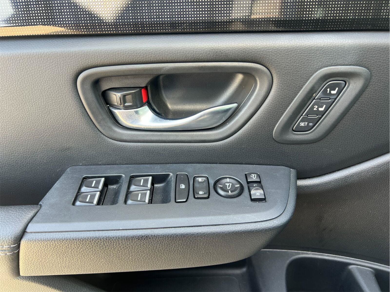 Used 2023 Honda Pilot Elite image 15