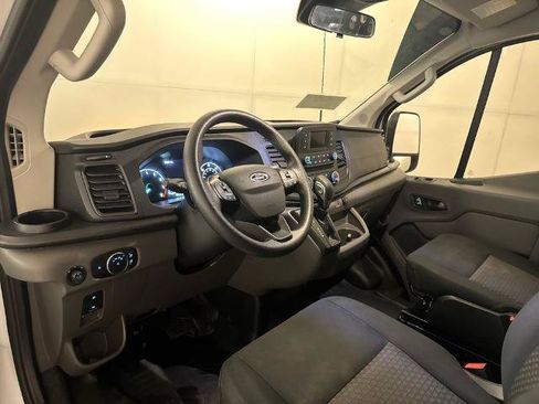Certified 2025 Ford Transit 250 Low Roof w/ Exterior Upgrade Package RWD image 5