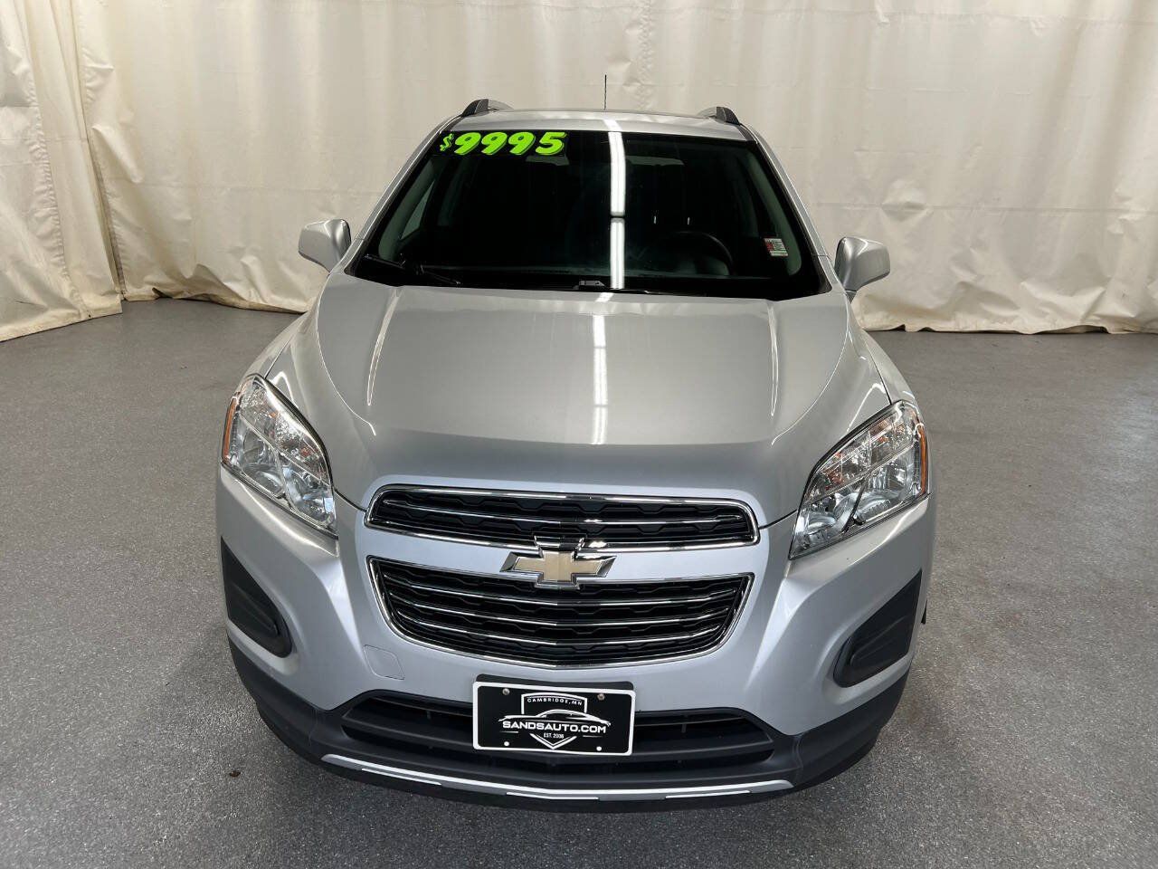 Used 2016 Chevrolet Trax LT w/ LT Sun and Sound Package FWD image 2