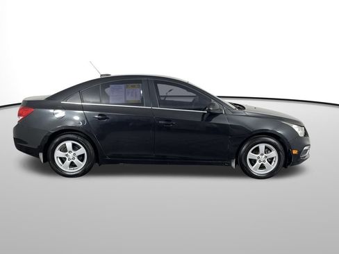 Used 2015 Chevrolet Cruze LT w/ Technology Package image 8