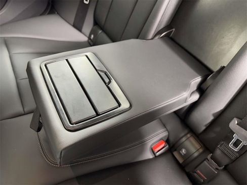 Used 2023 BMW 330i xDrive Sedan w/ Driving Assistance Package image 34