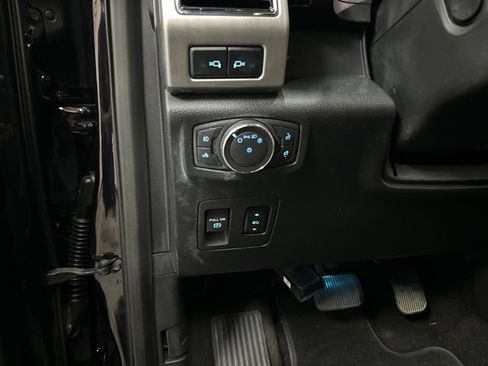 Used 2019 Ford F150 Platinum AWD/4WD image 34