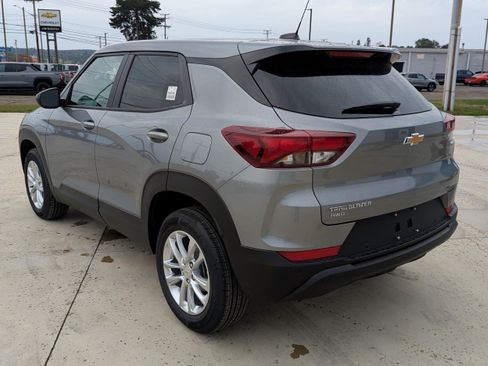 New 2026 Chevrolet TrailBlazer LS w/ LS Convenience Package AWD/4WD image 2