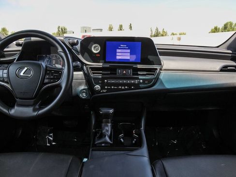 Certified 2023 Lexus ES 350 w/ Accessory Package (Z2) FWD image 13