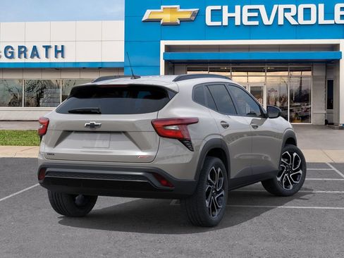 New 2026 Chevrolet Trax RS w/ Driver Confidence Package FWD image 5