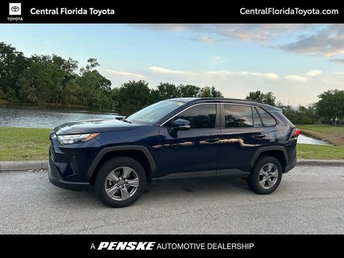 Used 2022 Toyota RAV4 XLE image 1