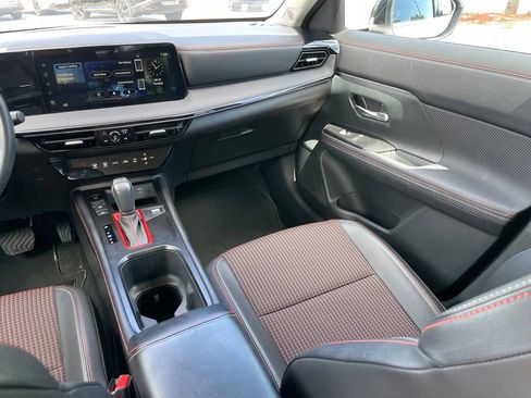 Certified 2025 Nissan Kicks SR AWD/4WD image 12