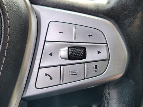 Used 2020 BMW X7 xDrive40i w/ Premium Package AWD/4WD image 28