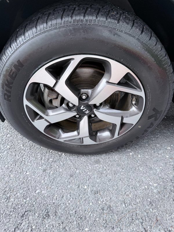 Used 2020 Kia Sportage LX AWD/4WD image 12