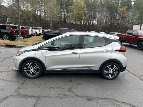 Used 2020 Chevrolet Bolt Premier w/ Infotainment Package image 8