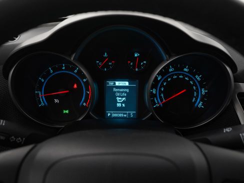 Used 2014 Chevrolet Cruze LT image 22