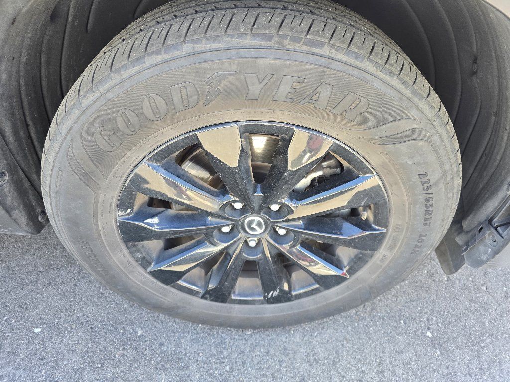 Used 2025 MAZDA CX-50 AWD 2.5 S w/ Premium Package image 9