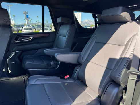 Used 2025 GMC Yukon Denali image 4