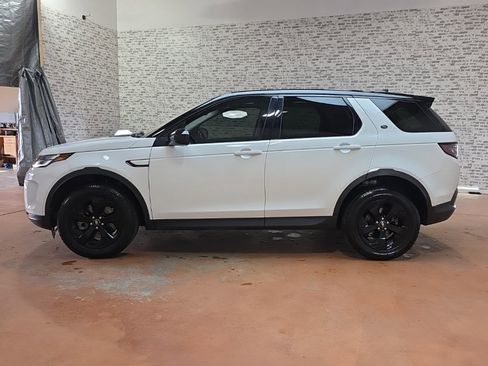 Used 2020 Land Rover Discovery Sport image 4