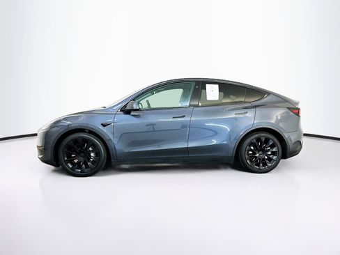 Used 2021 Tesla Model Y Long Range AWD/4WD image 4
