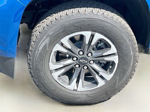 Used 2022 Chevrolet Colorado Z71 image 30