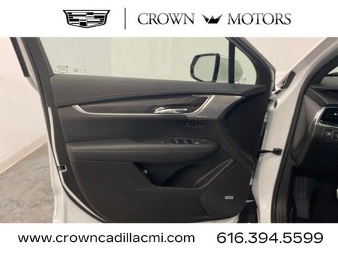 Certified 2023 Cadillac XT6 Sport w/ Technology Package AWD/4WD image 18