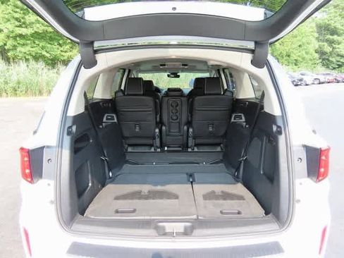 New 2026 Honda Odyssey Elite image 11