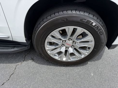 Used 2024 GMC Yukon XL Denali RWD image 45