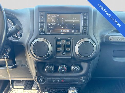 Used 2018 Jeep Wrangler Unlimited Sport AWD/4WD image 22