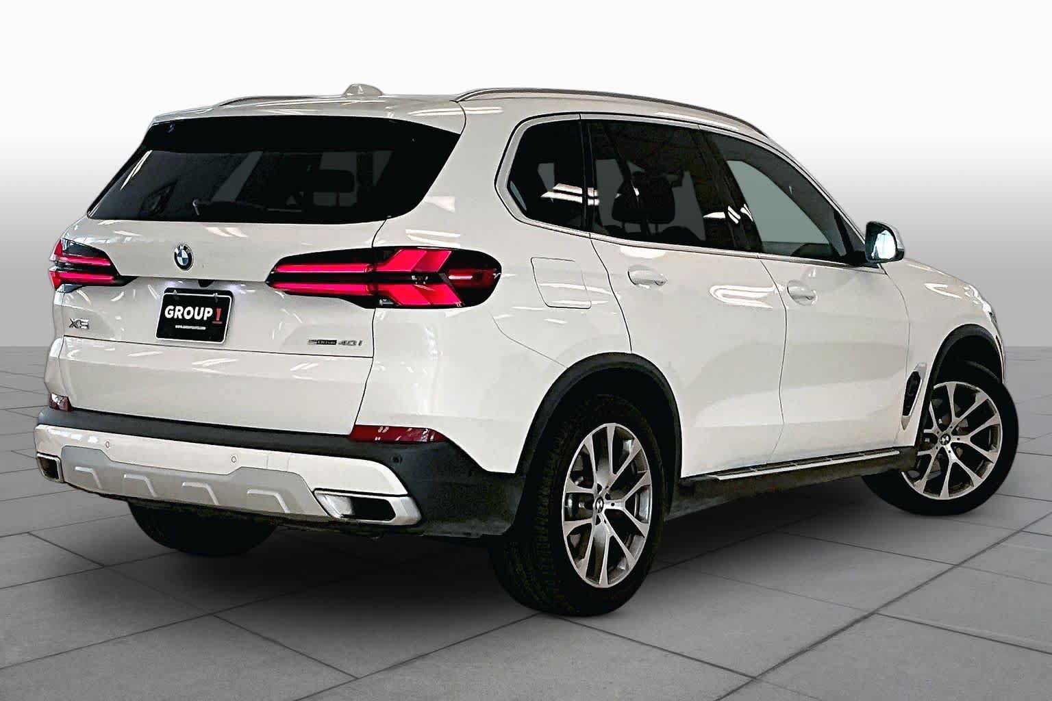 Used 2026 BMW X5 sDrive40i RWD image 12