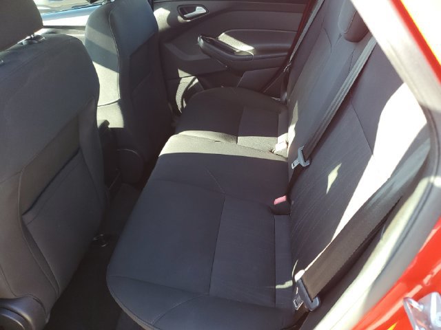 Used 2017 Ford Focus SE FWD image 11