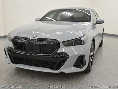 Used 2026 BMW 530i w/ M Sport Package image 1