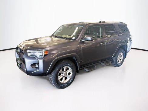 Used 2021 Toyota 4Runner SR5 AWD/4WD image 3